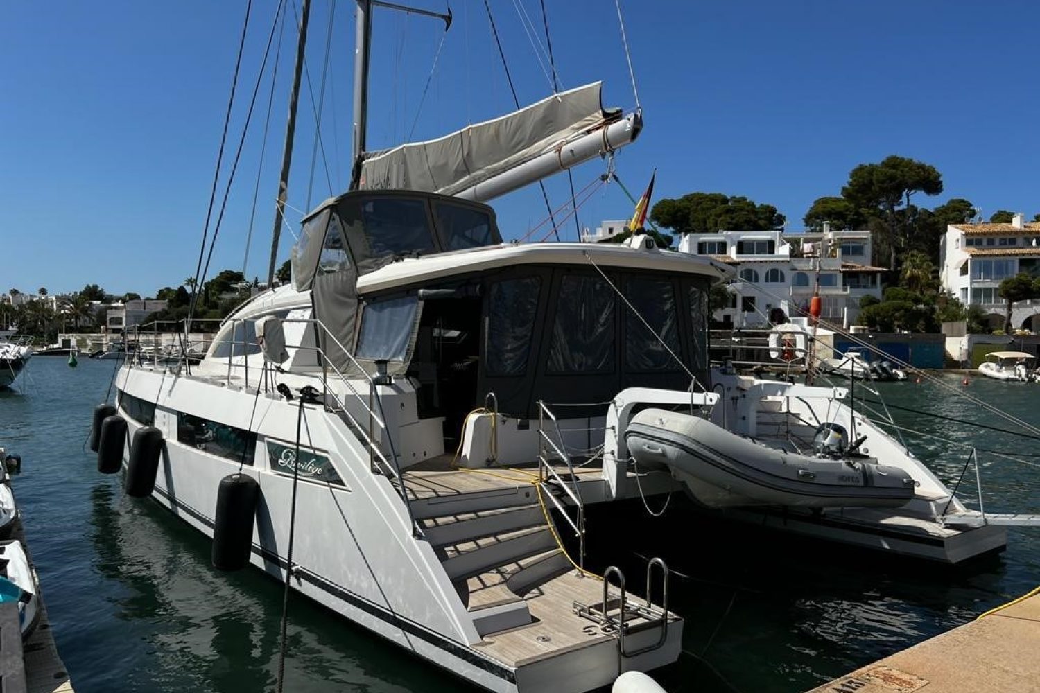 2104 - 1657550128-used-catamaran-for-sale-privilege-580-multihull-network-fr-01